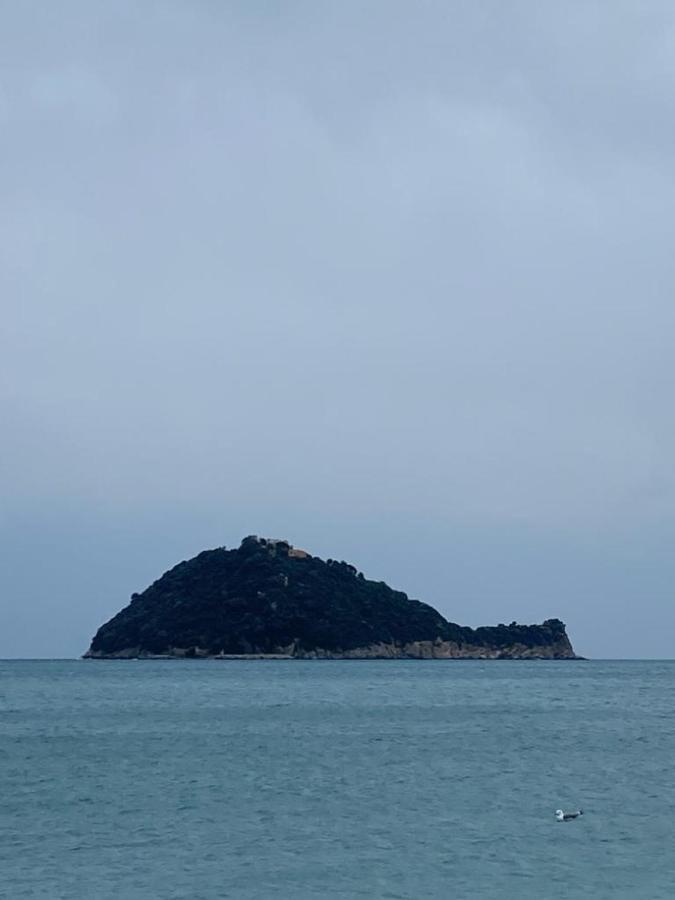 Appartamento Vista Mare Albenga Exteriér fotografie