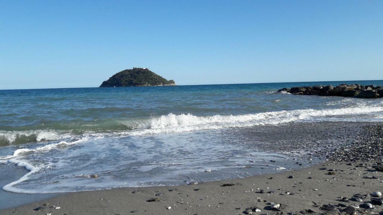 Appartamento Vista Mare Albenga Exteriér fotografie