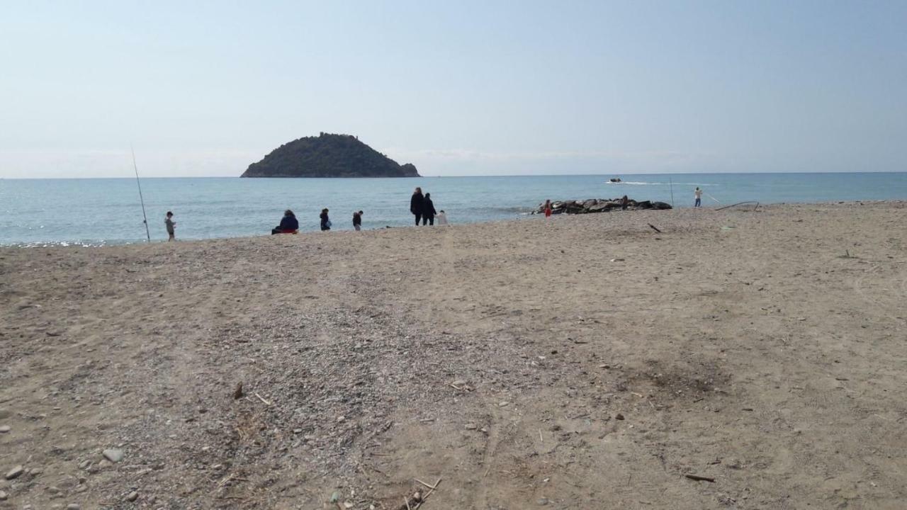 Appartamento Vista Mare Albenga Exteriér fotografie