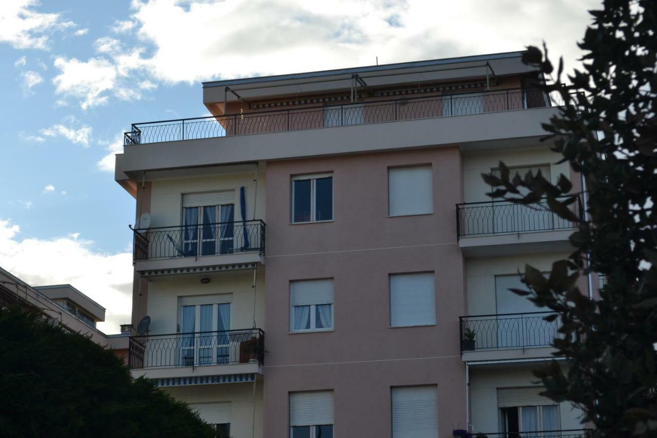Appartamento Vista Mare Albenga Exteriér fotografie