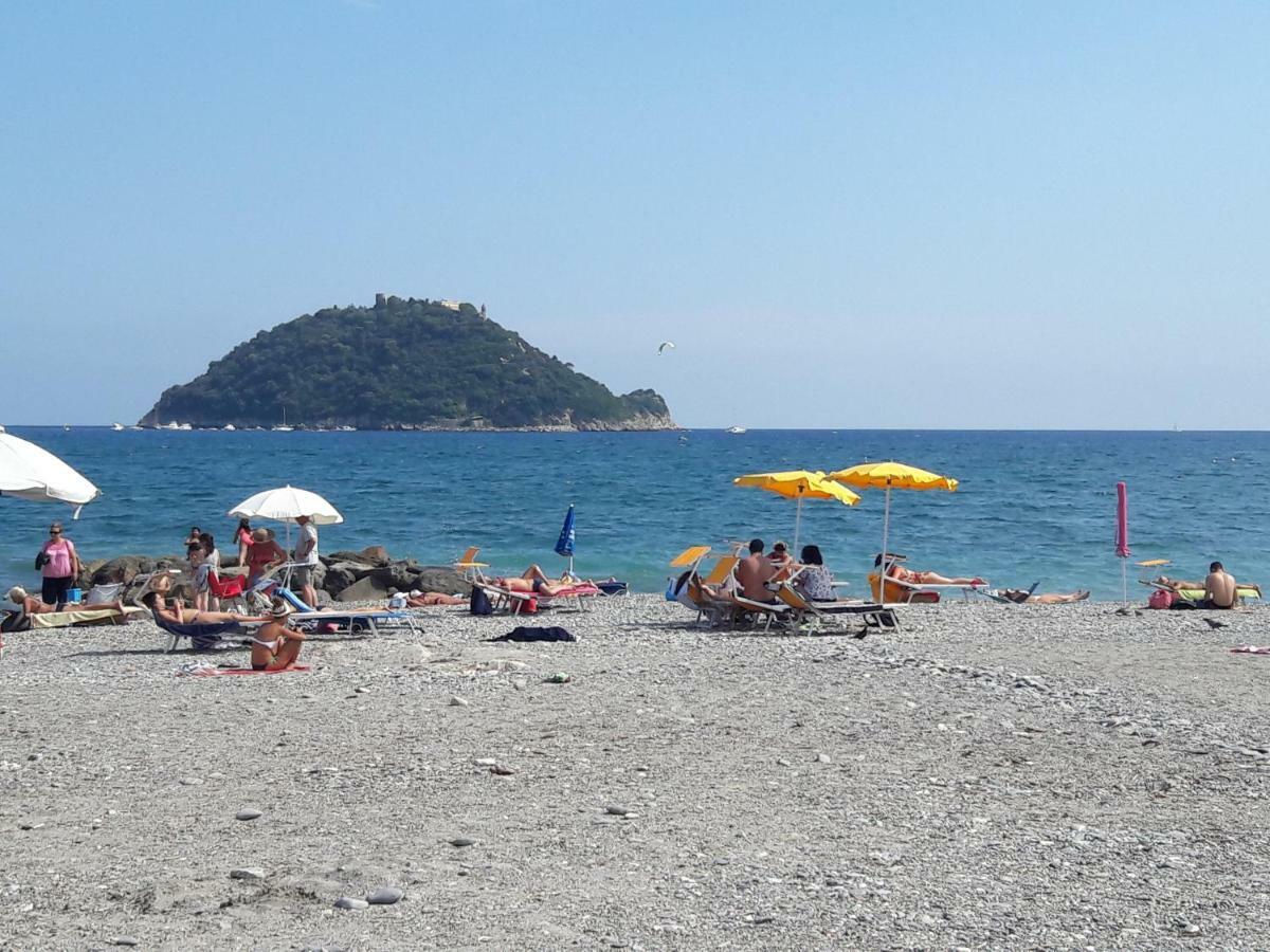 Appartamento Vista Mare Albenga Exteriér fotografie