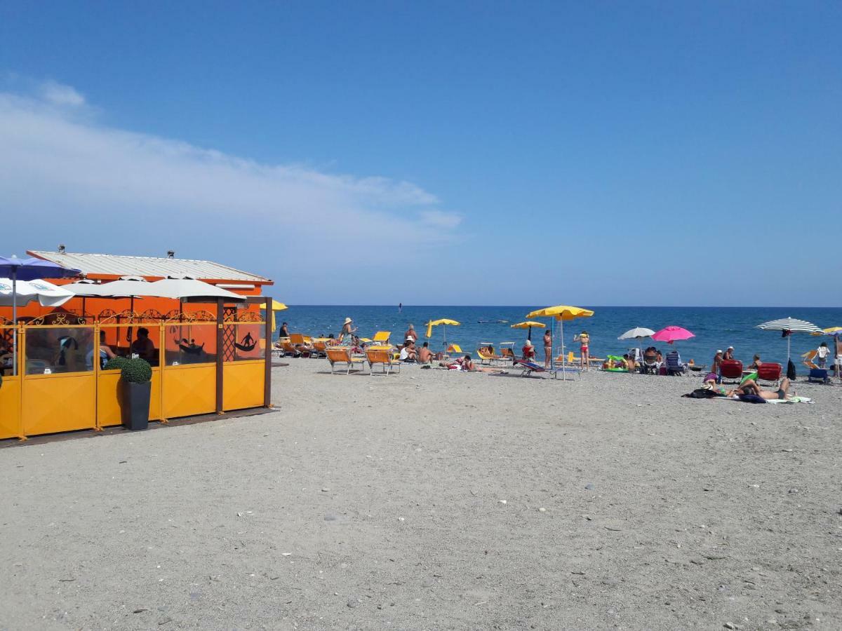 Appartamento Vista Mare Albenga Exteriér fotografie