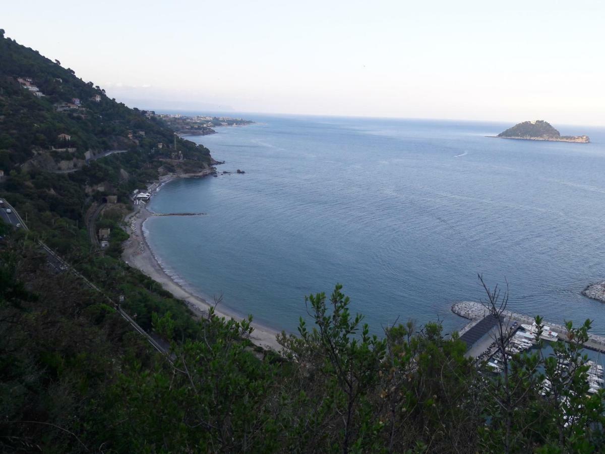 Appartamento Vista Mare Albenga Exteriér fotografie